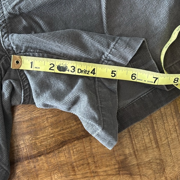 🎉HP🎉 Old Navy (3 pack) Casual Shorts - Picture 4 of 16